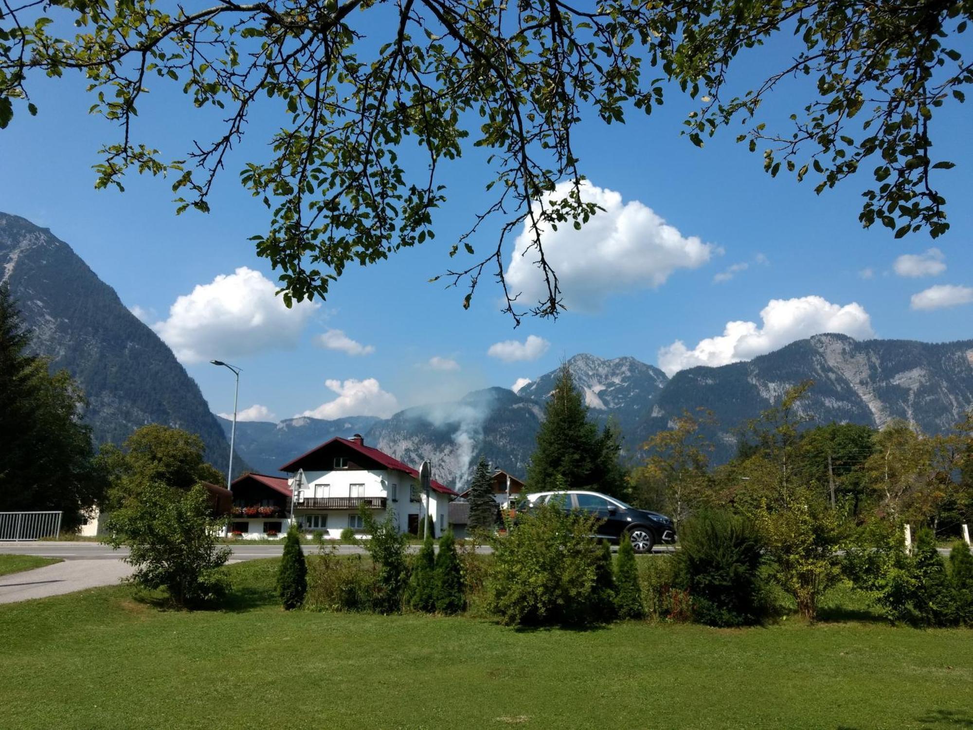 Haus Alpenblick Lägenhet Obertraun Exteriör bild